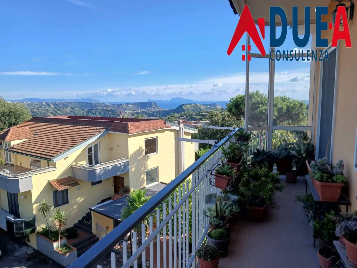 Appartamento in vendita a Napoli