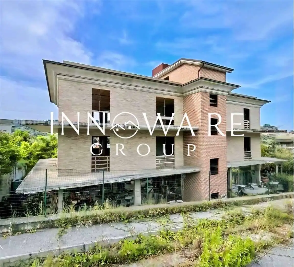 Palazzo - Stabile in asta a San Benedetto del Tronto