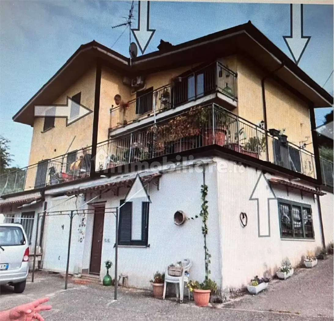 Villetta a schiera in asta a Gavignano