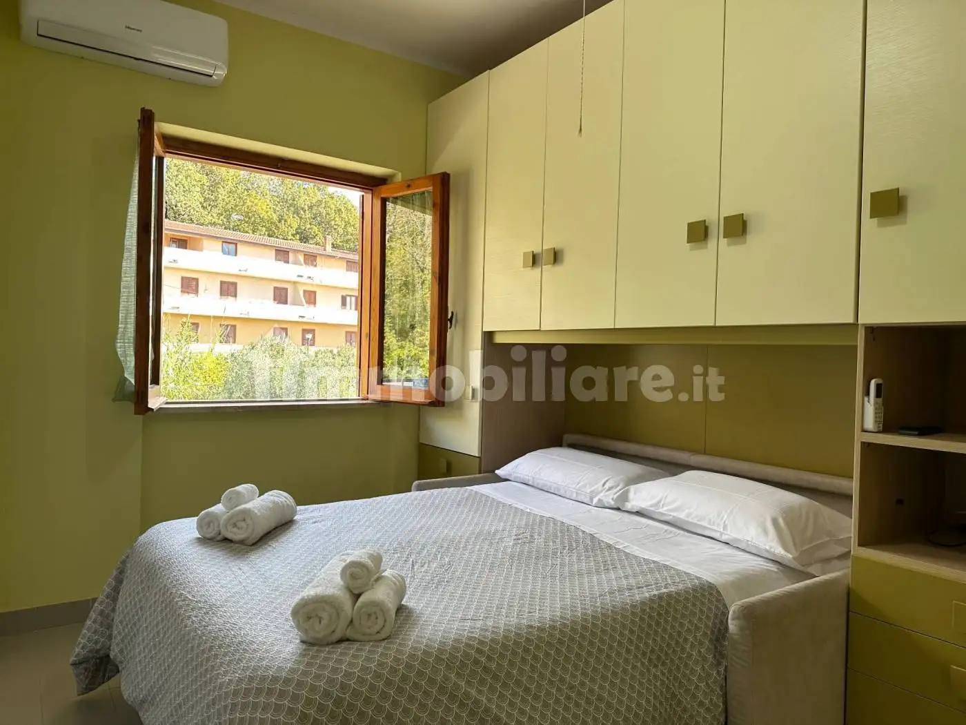 Appartamento in affitto a Paola