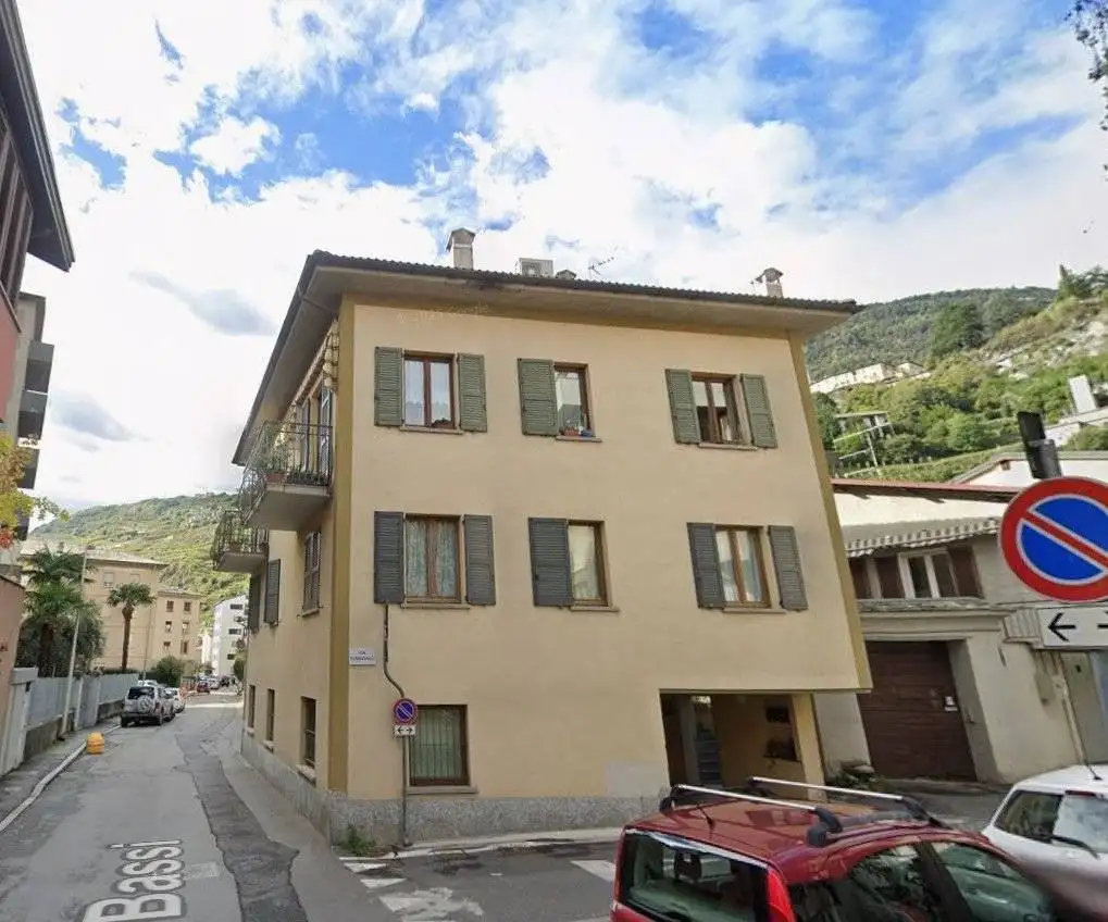 Appartamento in vendita a Sondrio