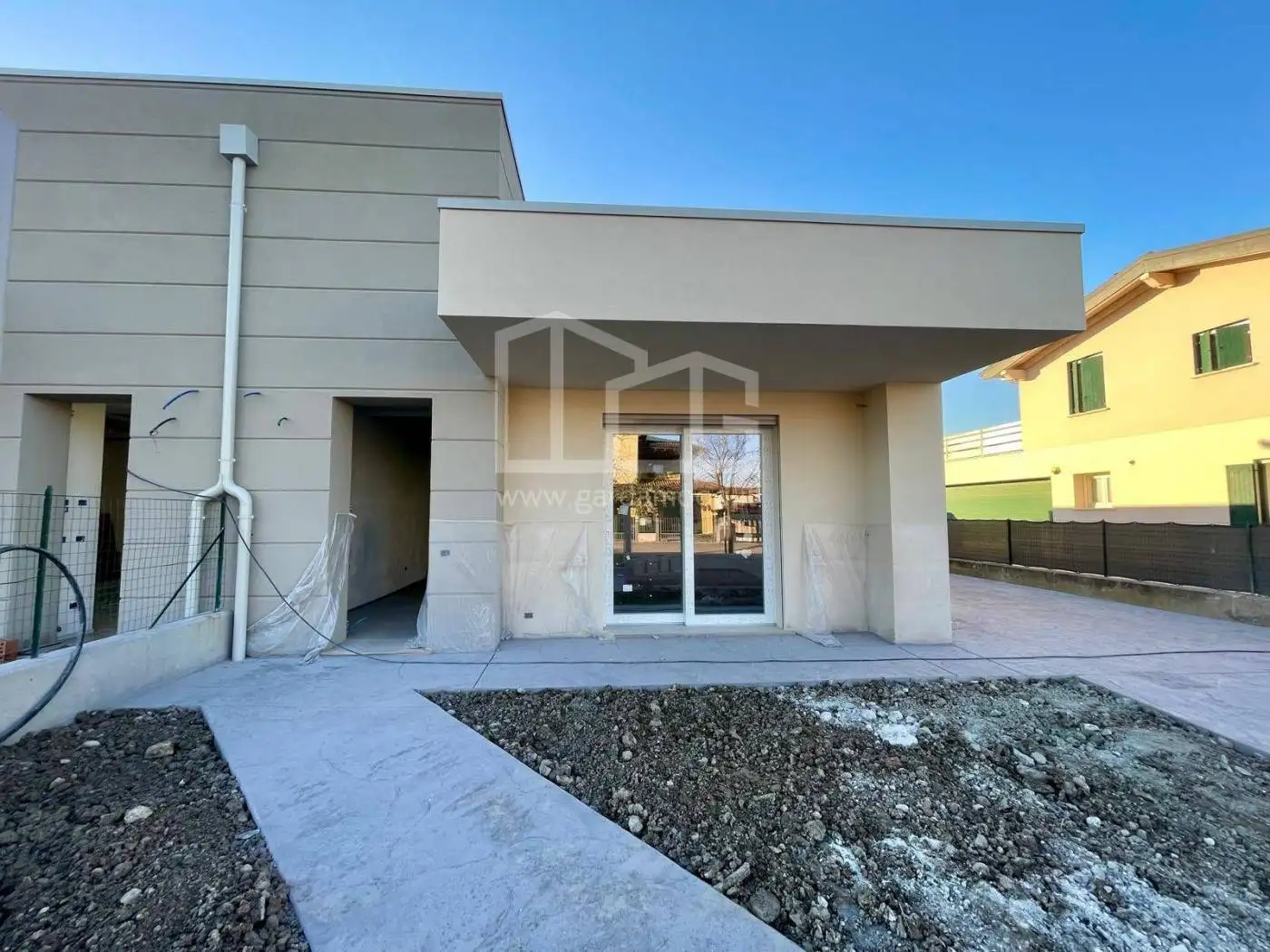 Villa in vendita a Volta Mantovana