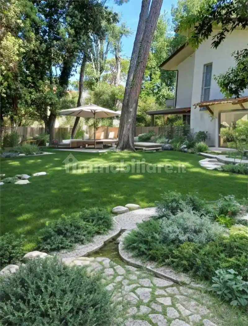 Casa indipendente in vendita a Forte dei Marmi