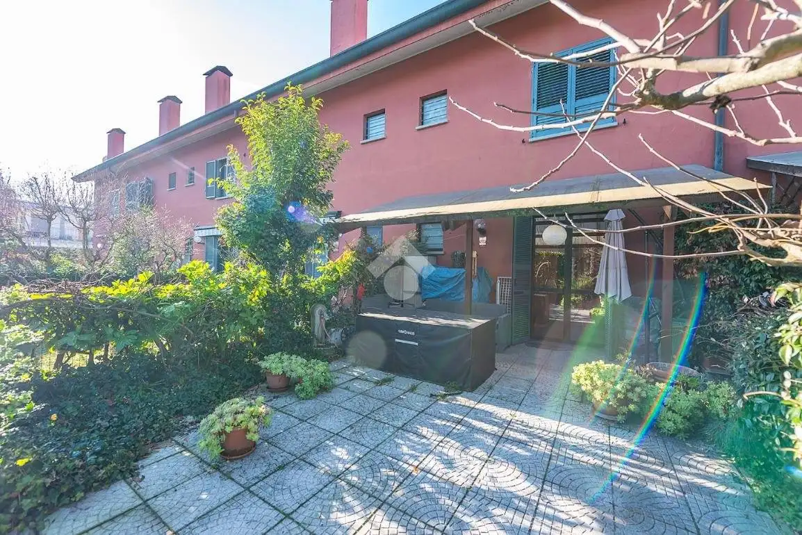 Villa a schiera via Salvador Allende 3, Centro, Arese - foto 5