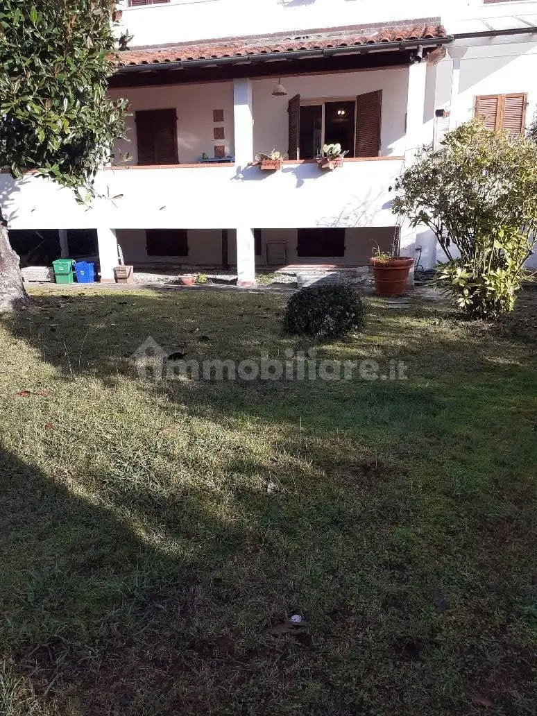 Villa in vendita a Massa