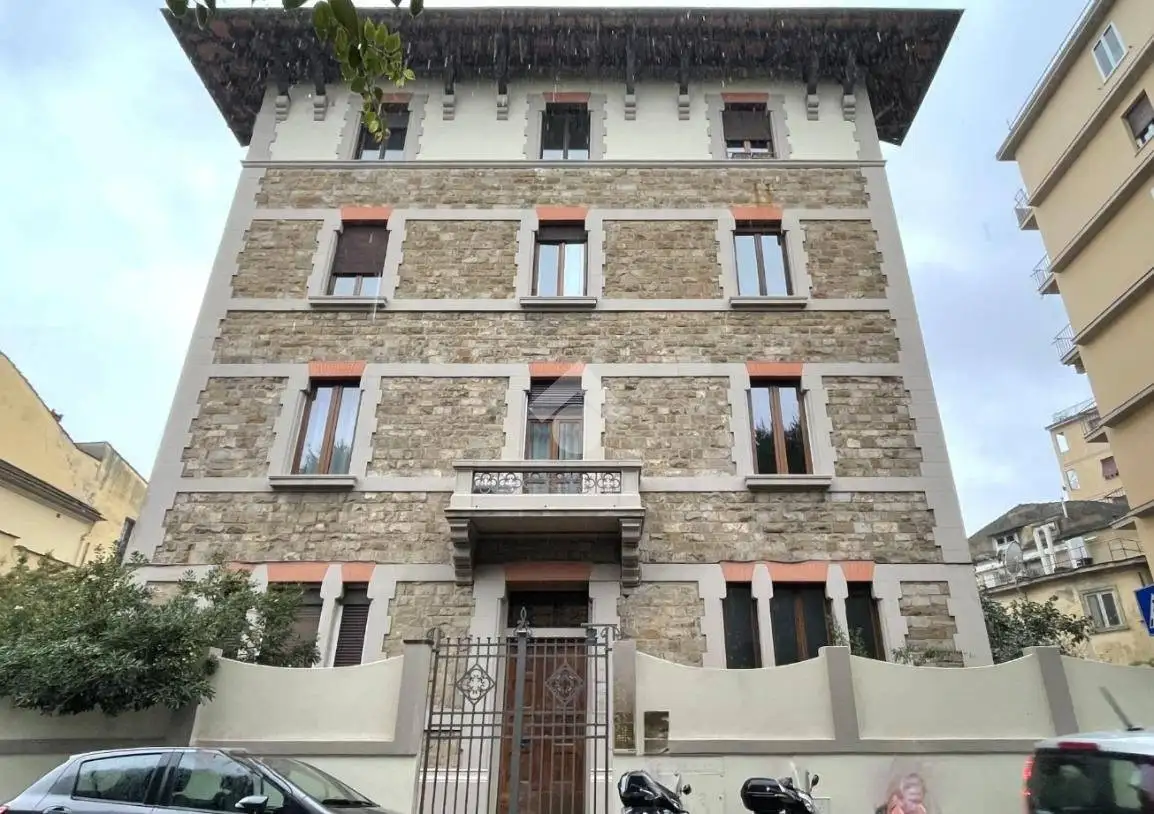 Appartamento in vendita a Firenze