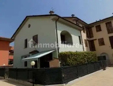 Appartamento in asta a Bonate Sotto