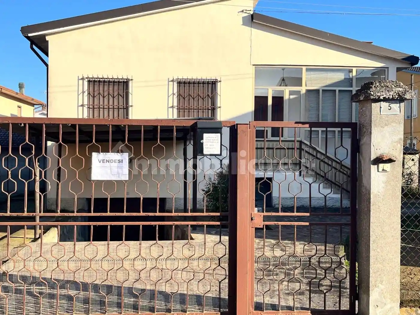 Villa in vendita a Santa Cristina e Bissone