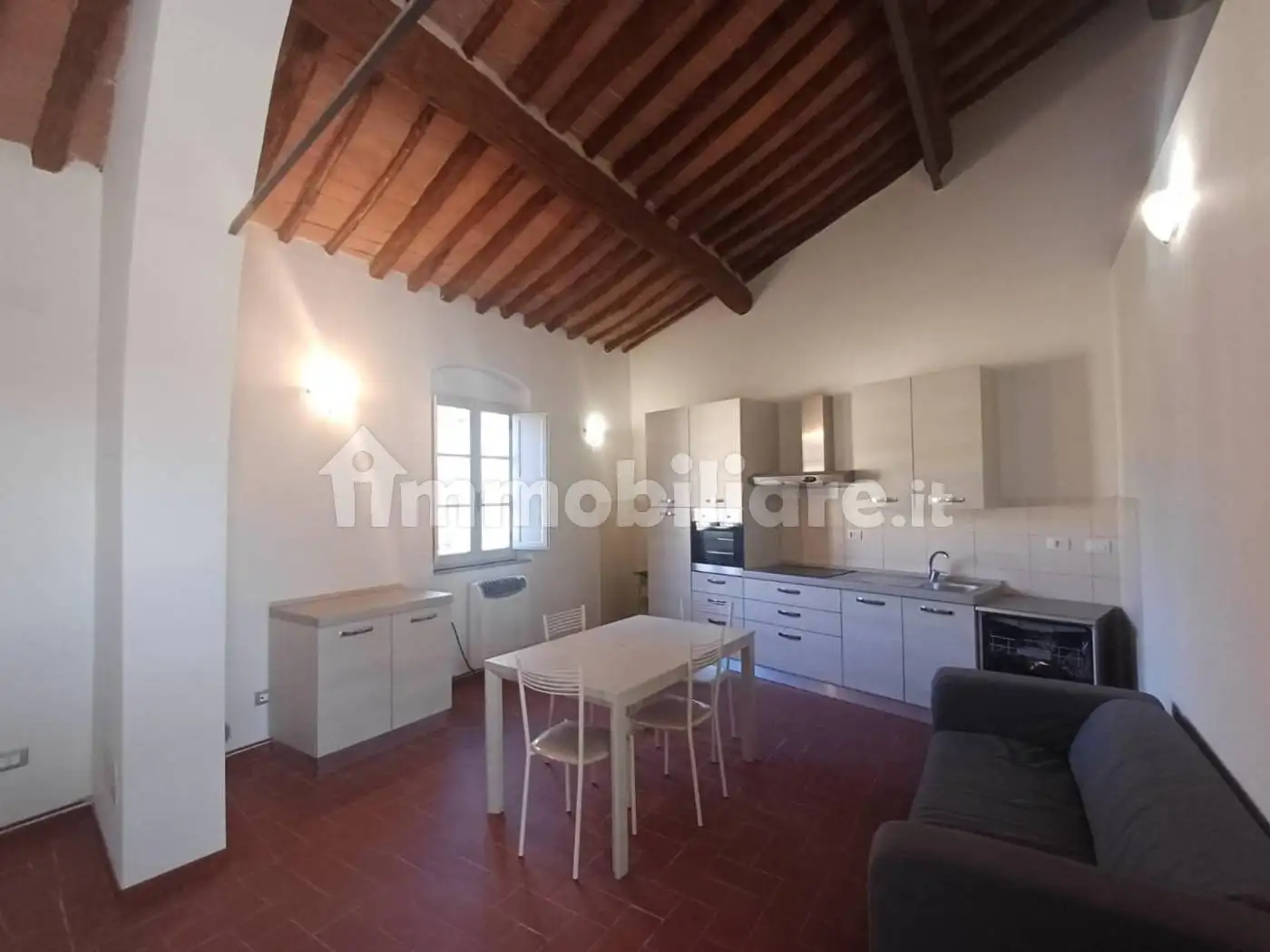 Appartamento in affitto a Cascina