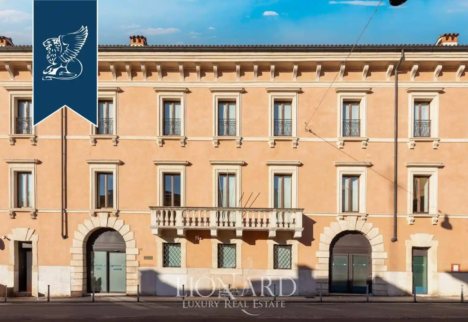 Palazzo - Edificio in vendita a Verona