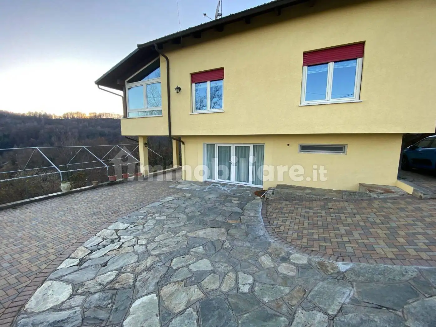 Villa in vendita a Rocca Canavese