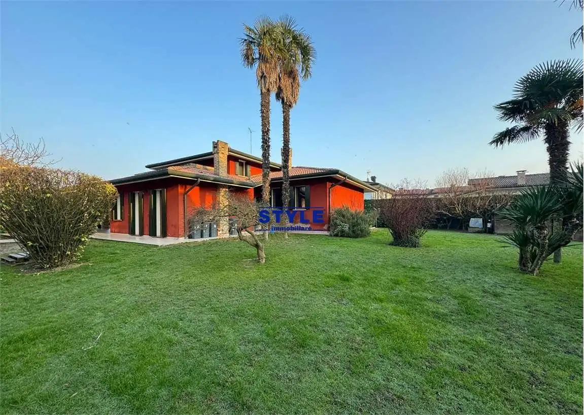 Casa indipendente in vendita a Camponogara