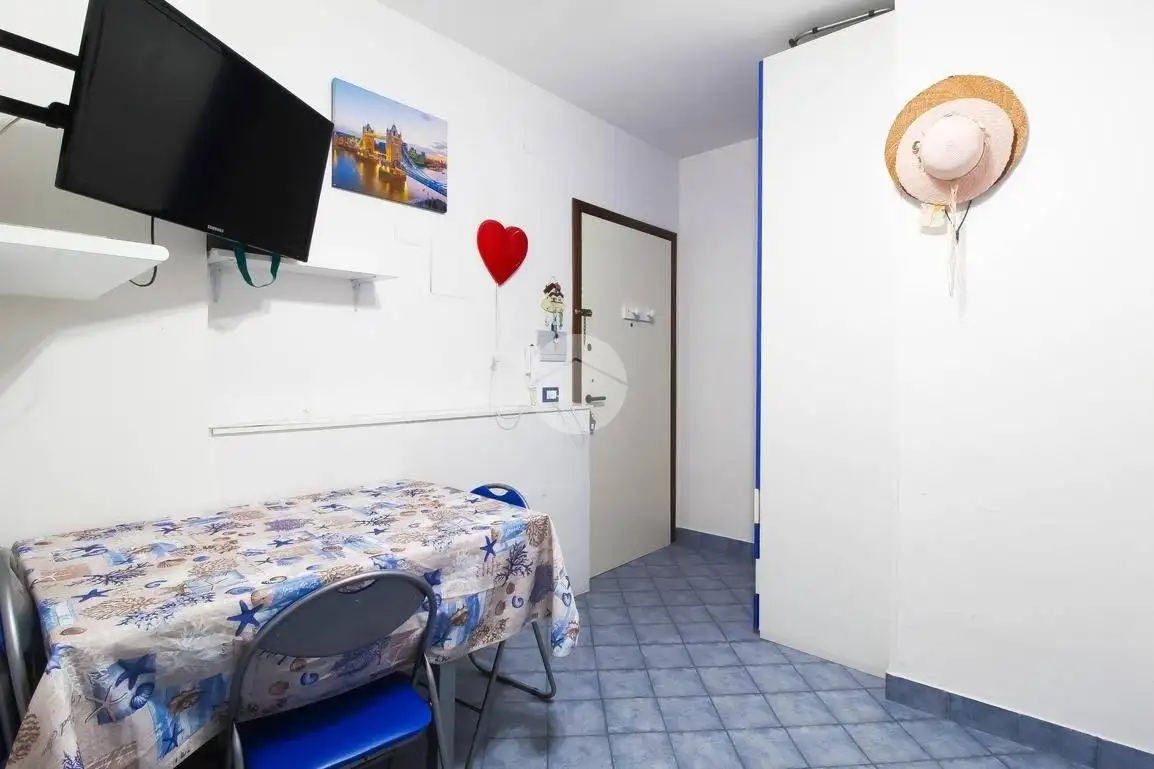 Monolocale via Cavour 85, Centro, Alba Adriatica - foto 2