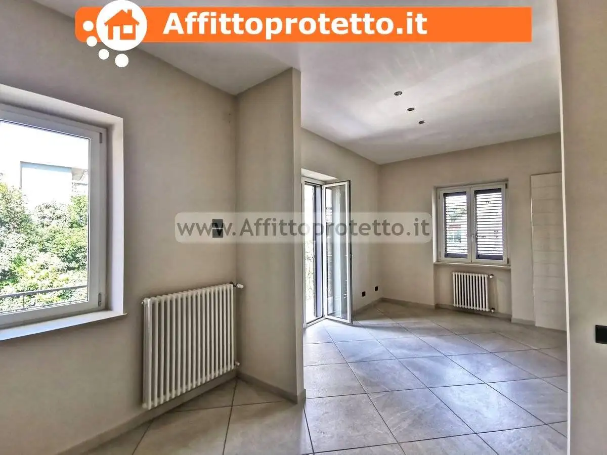 Appartamento in affitto a Formia