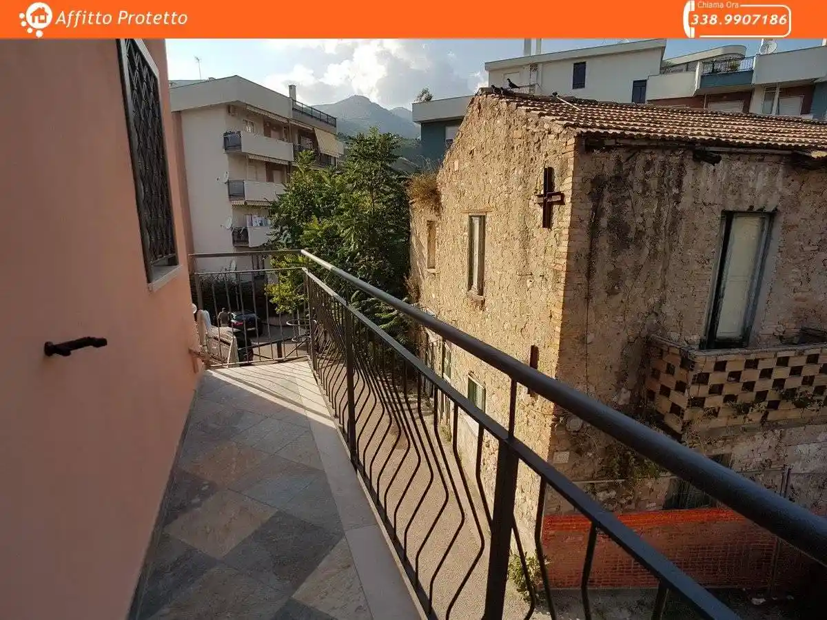 Trilocale via Adalgiso Ferrucci 18, Centro, Formia - foto 2