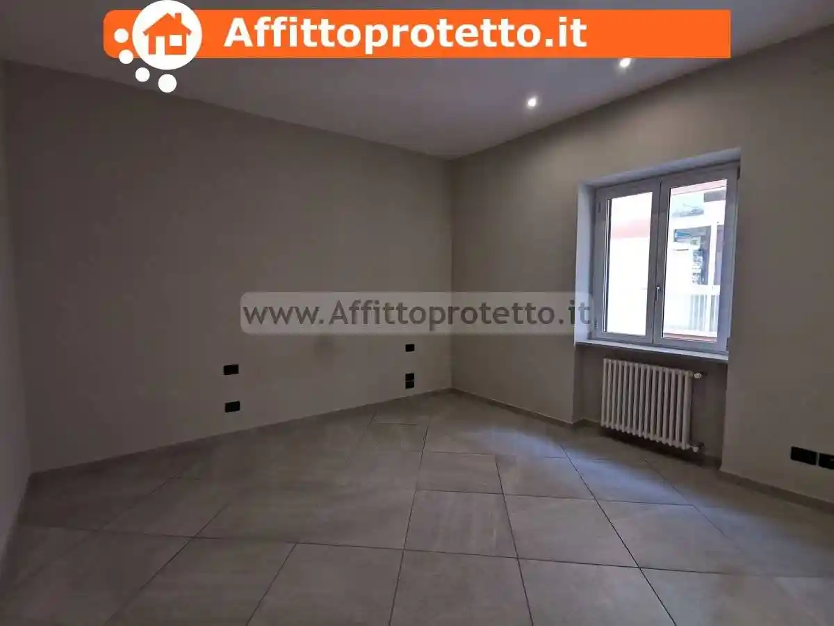 Trilocale via Adalgiso Ferrucci 18, Centro, Formia - foto 5