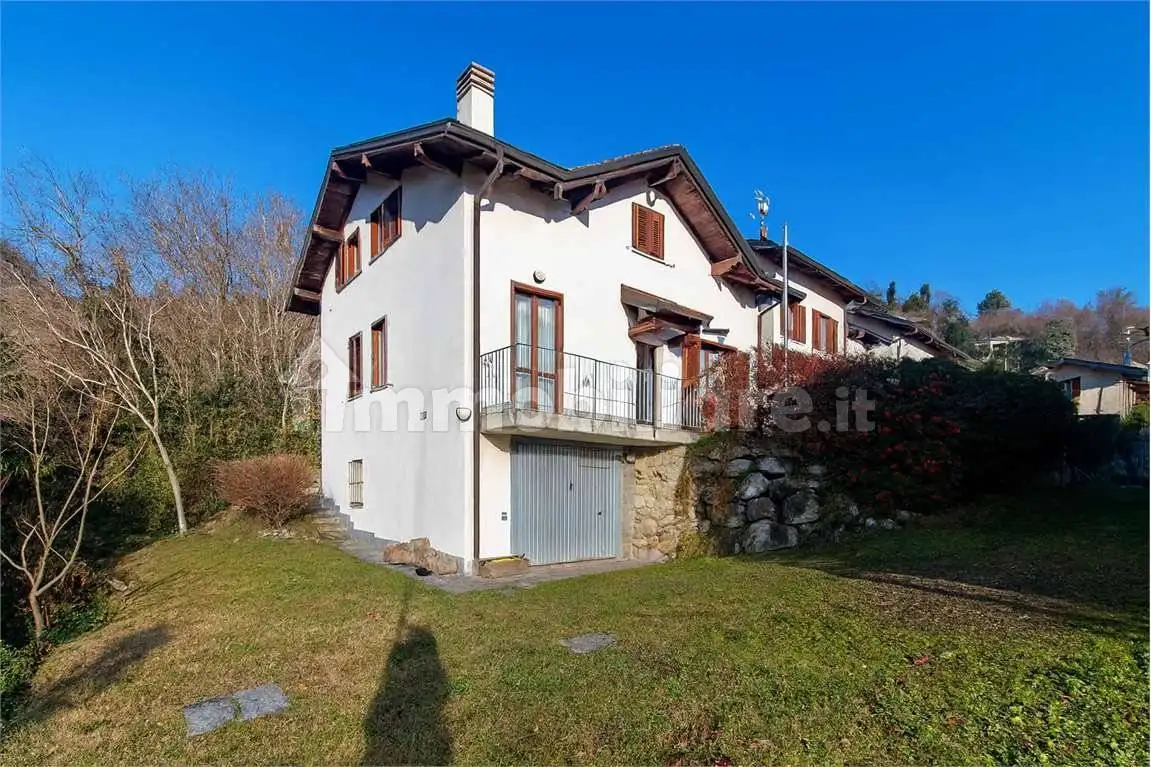 Villa in vendita a Cittiglio