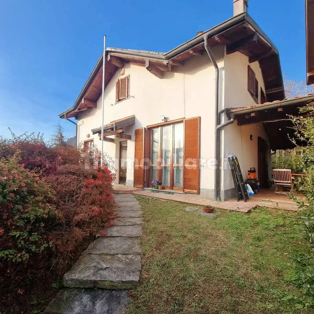 Villa unifamiliare via 4 Novembre, Centro, Cittiglio - foto 2