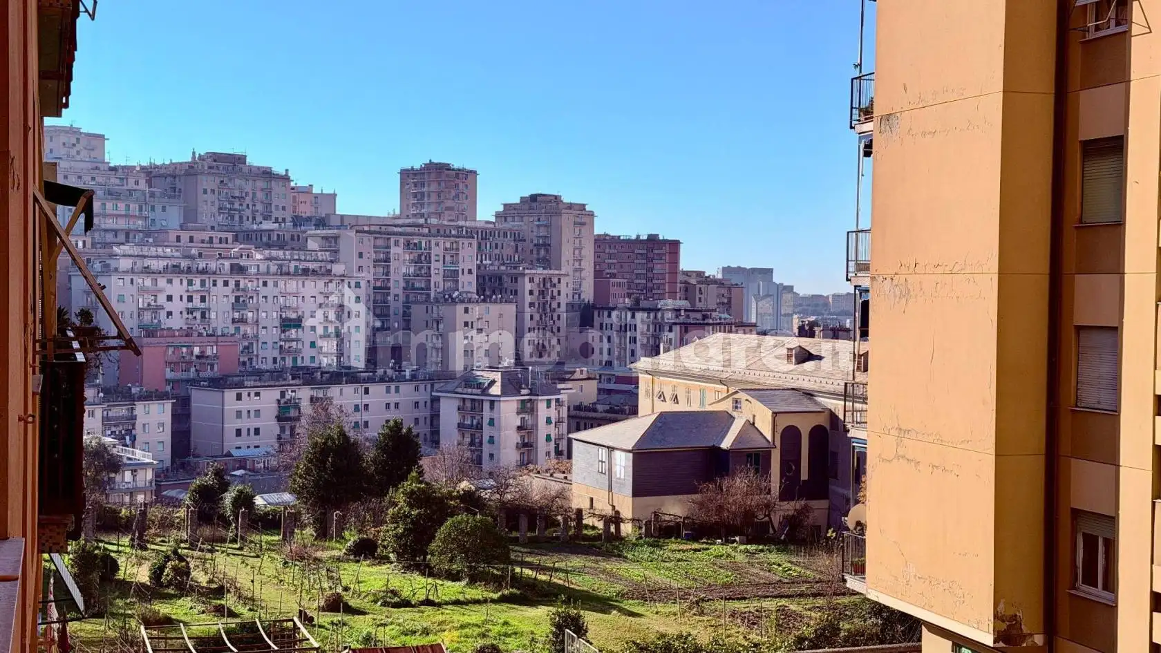 Appartamento in vendita a Genova