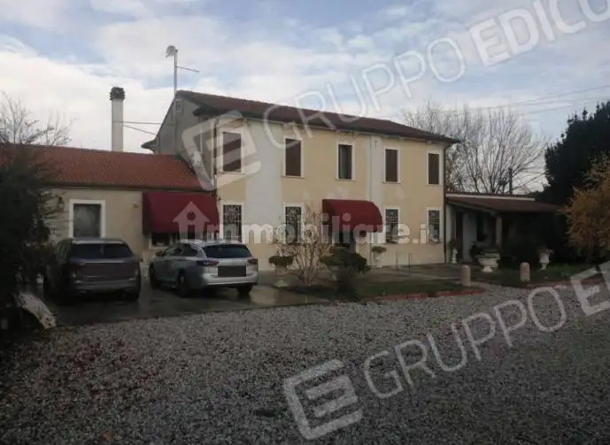 Casa indipendente in asta a Cerea