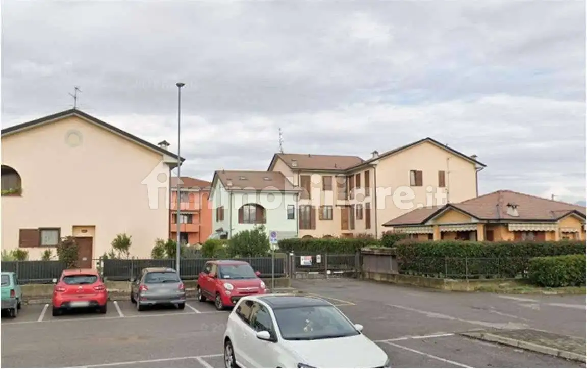 Appartamento in asta a Bonate Sotto