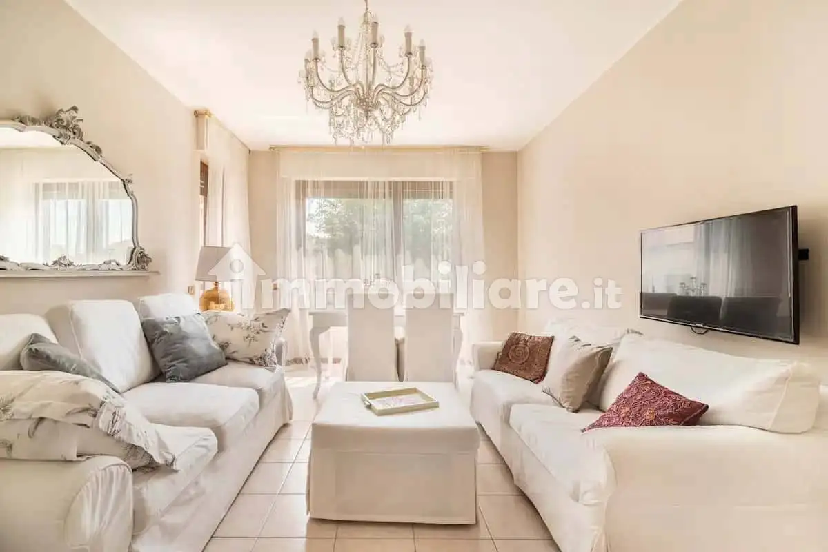 Appartamento in affitto a Luisago