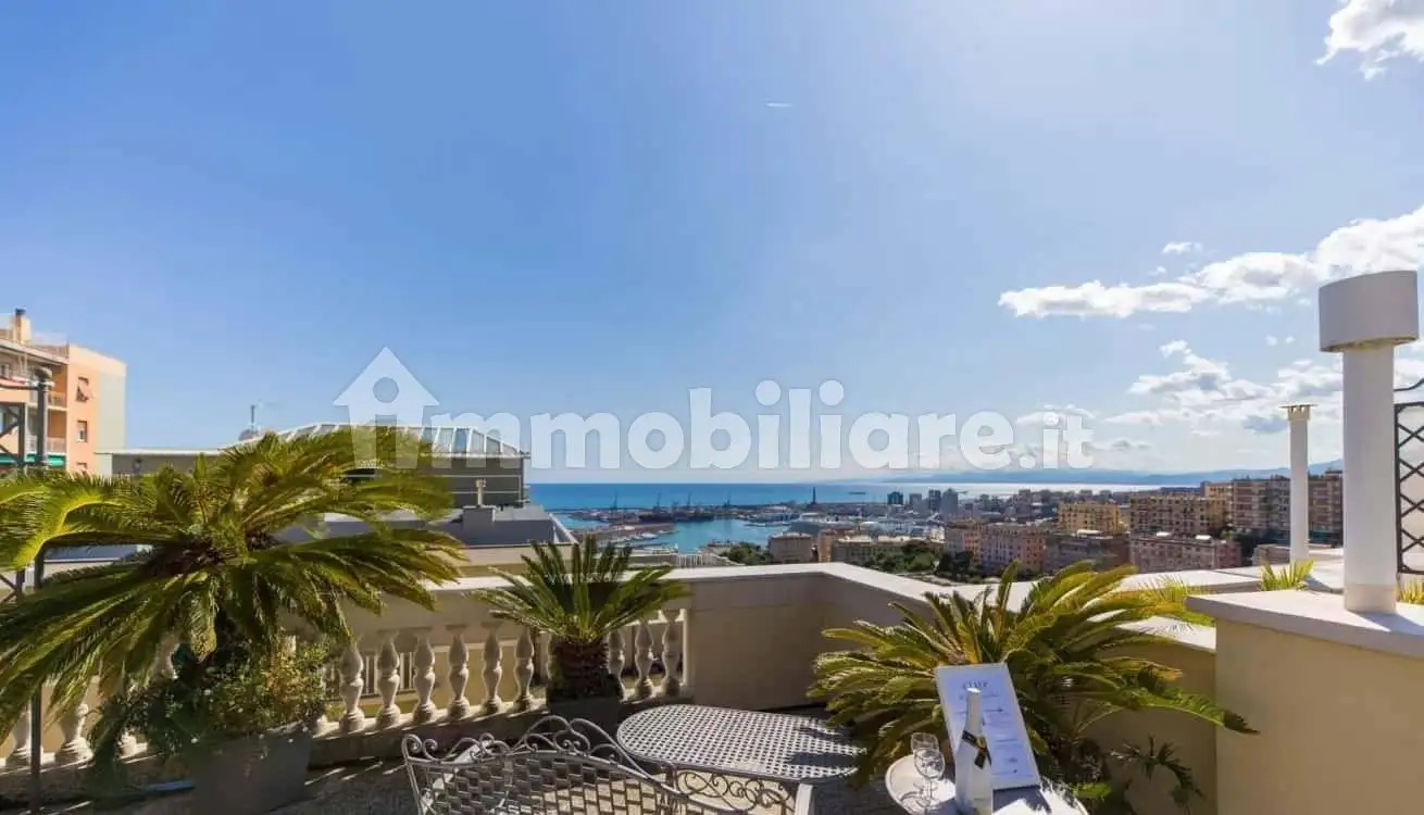 Appartamento in affitto a Genova