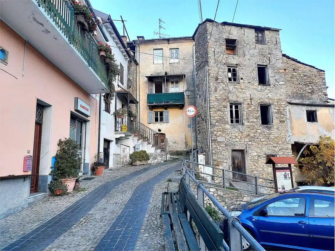 Terratetto unifamiliare via De Amicis, 60, Villa Guardia Villa Viani, Pontedassio - foto 2