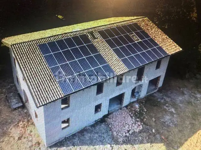 Villa in vendita a Correggio