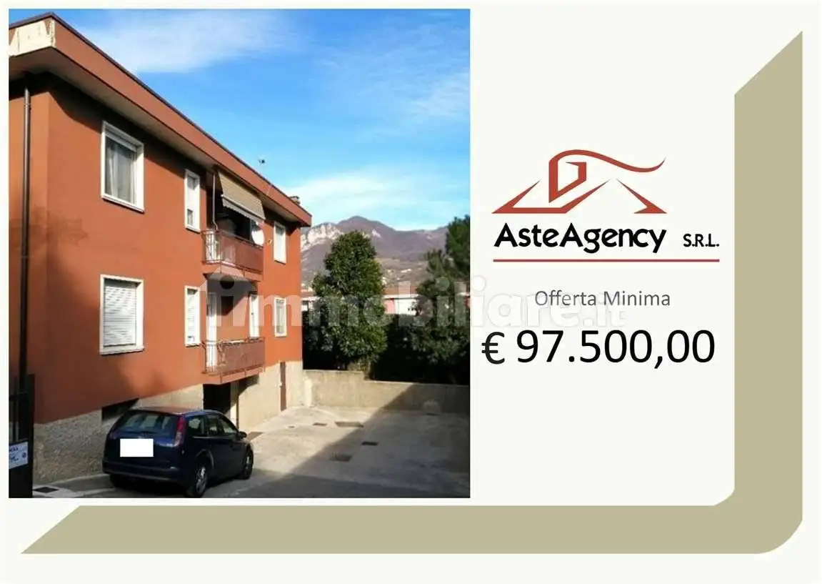 Appartamento in asta a Olginate