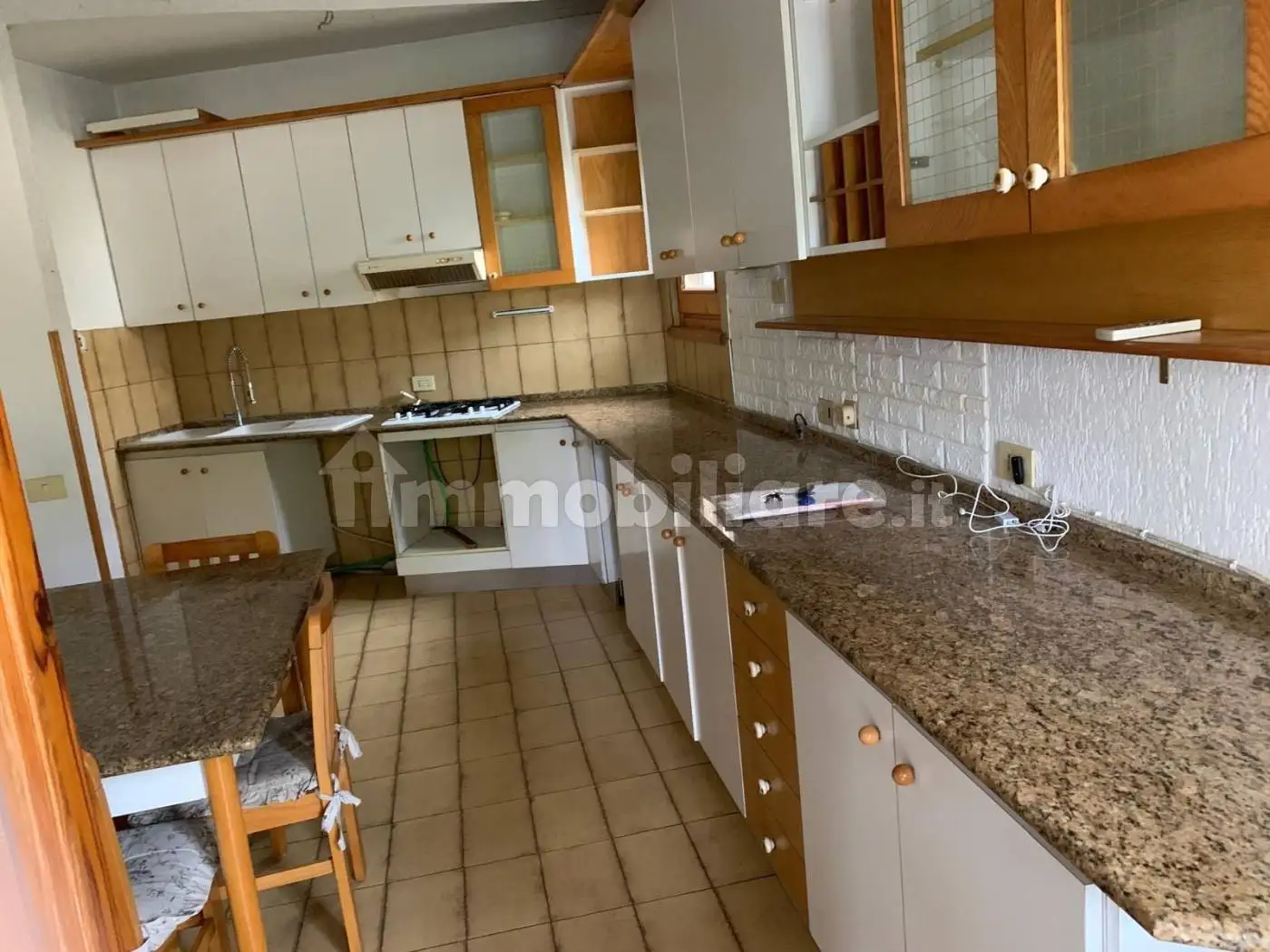 Trilocale via Vecchia di Grottaferrata 31, Semicentro, Marino - foto 3