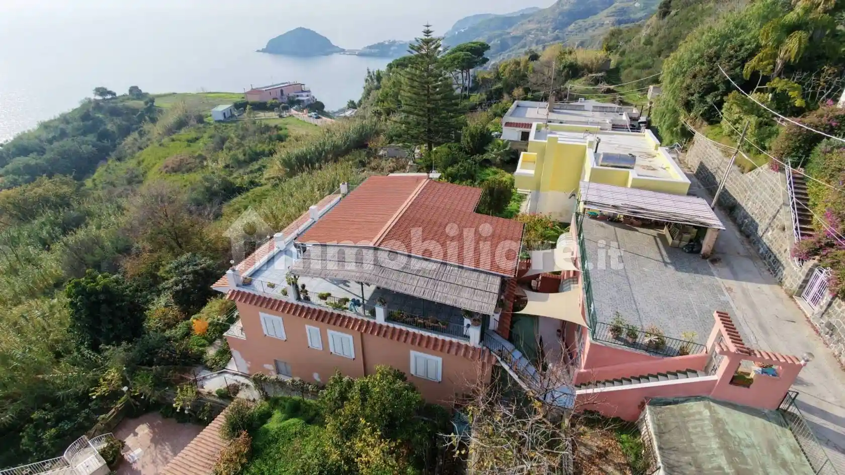 Villa plurifamiliare via Giorgio Corafà 46, Barano d'Ischia - foto 2