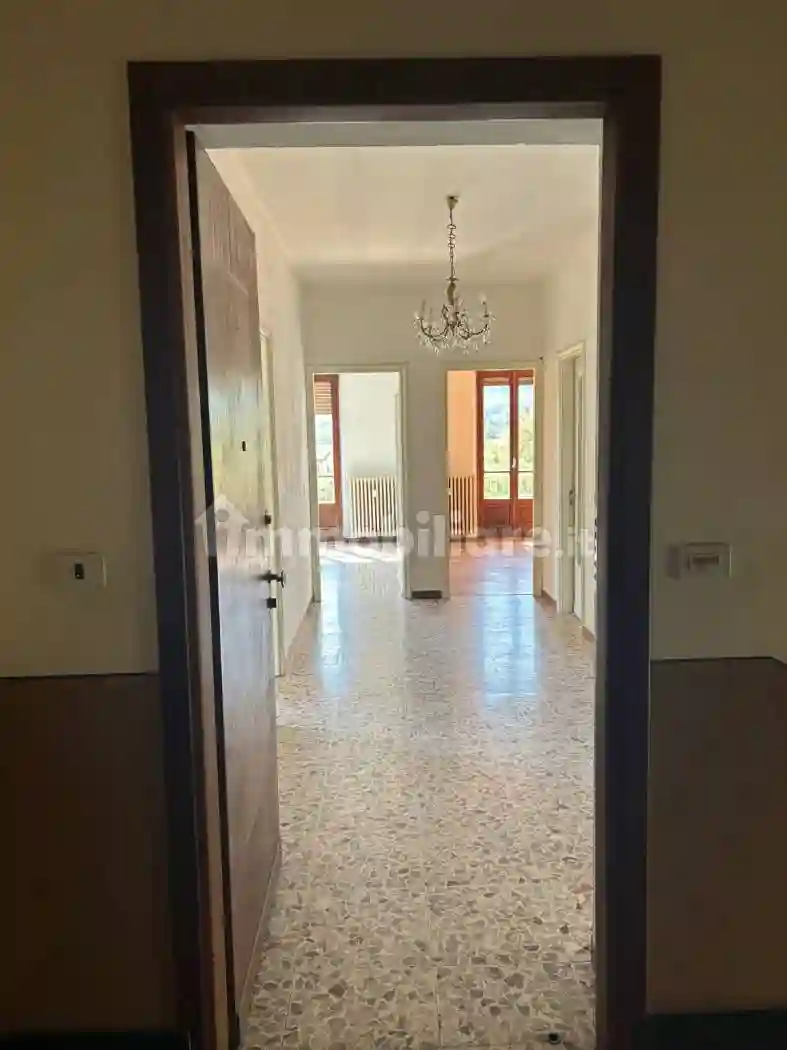 Quadrilocale via Martiri dei Lager 6, Centro, Bussoleno - foto 4