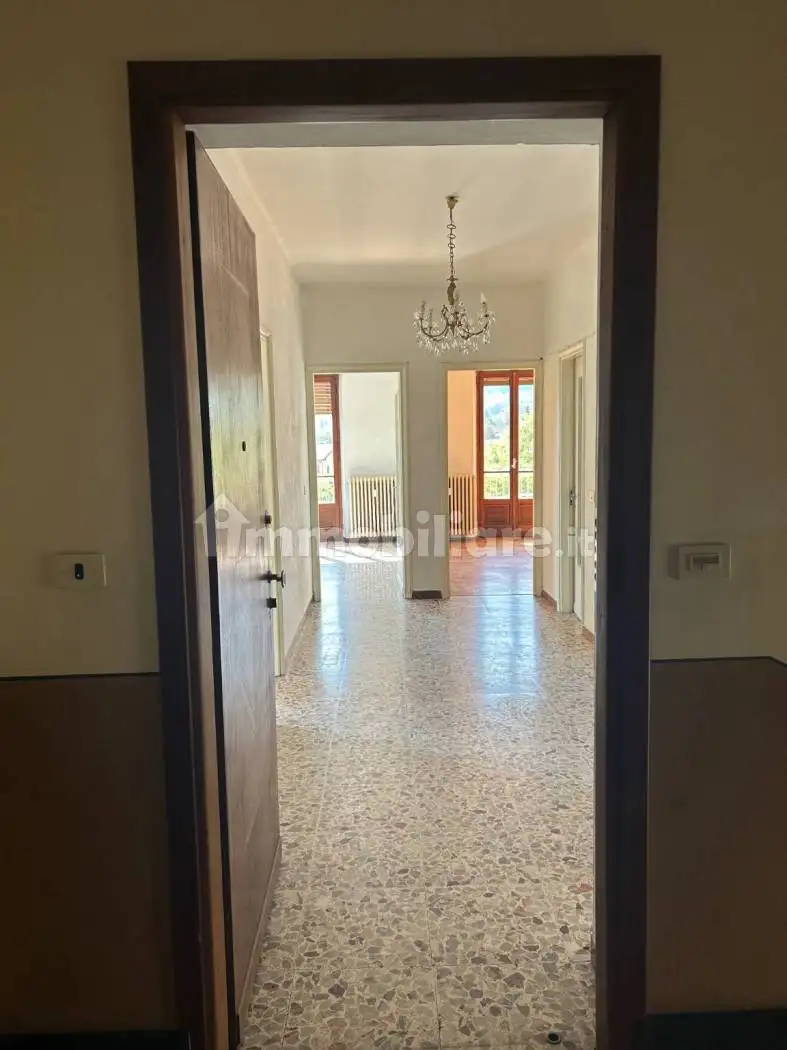 Quadrilocale via Martiri dei Lager 6, Centro, Bussoleno - foto 2