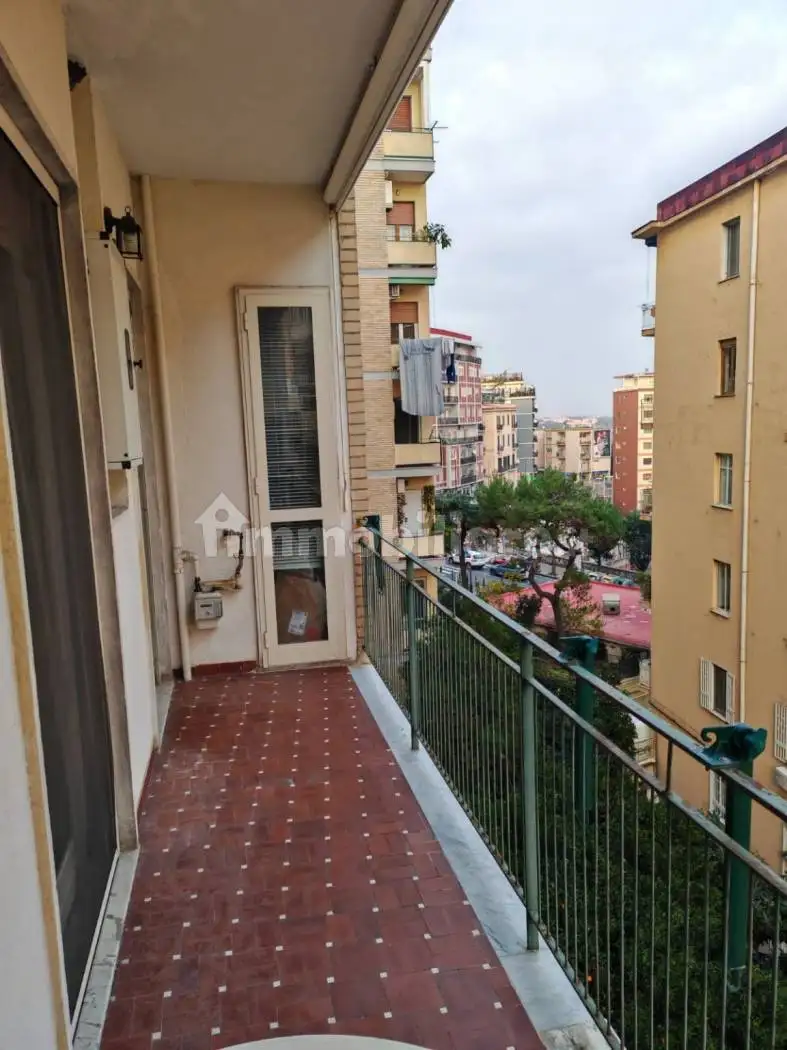 Appartamento in affitto a Napoli