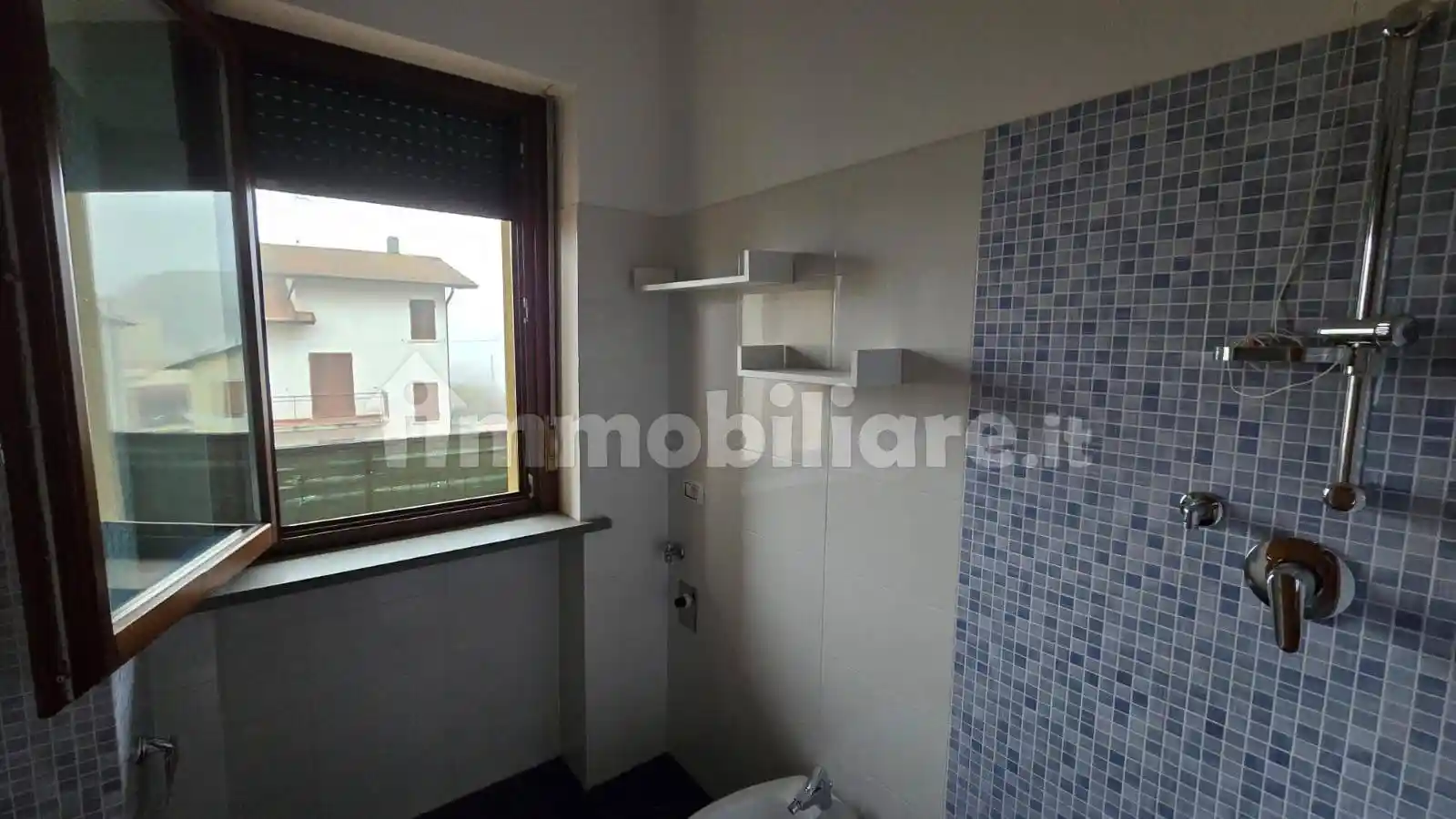 Trilocale via delle Marche 12, Pianello, Perugia - foto 5