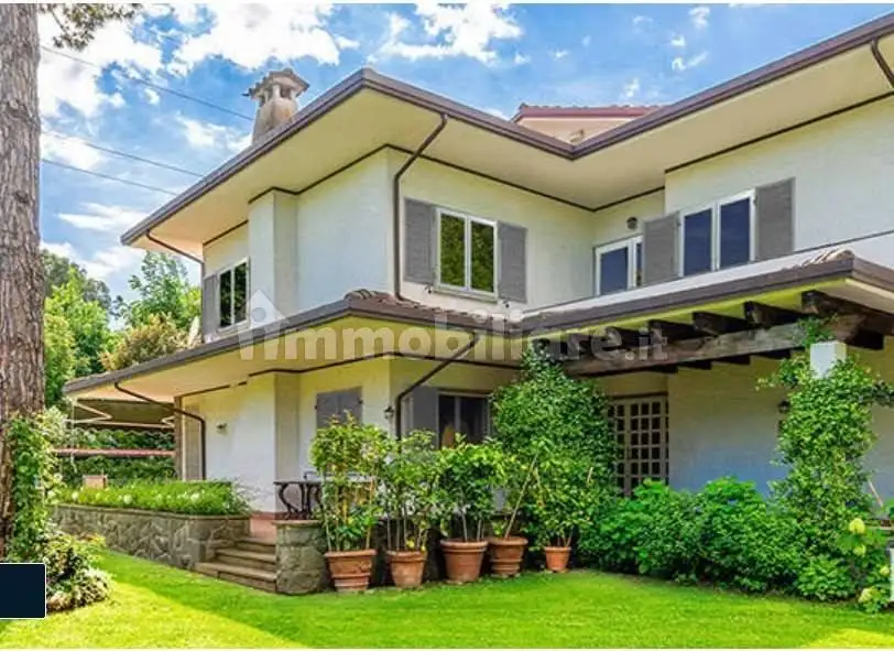 Villa in vendita a Forte dei Marmi
