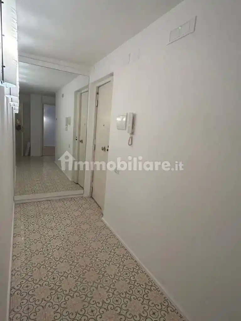 Trilocale Vico Santa Maria a Cappella Vecchia 3, Chiaia, Napoli - foto 2