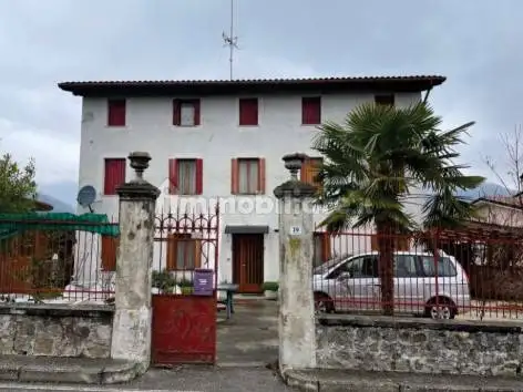 Casa indipendente in asta a Fanna