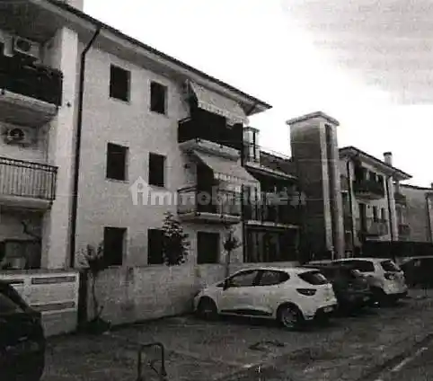 Appartamento all'asta viale Leonardo Da Vinci, 6, Giavera del Montello - foto 2