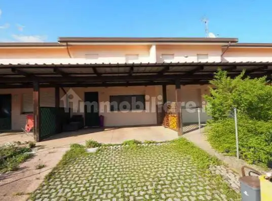 Villetta a schiera in asta a Fontanafredda