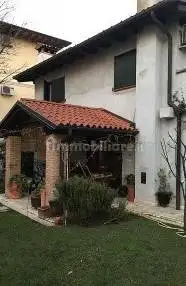 Casa indipendente in asta a Sacile