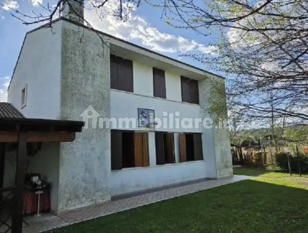 Appartamento in asta a Giavera del Montello