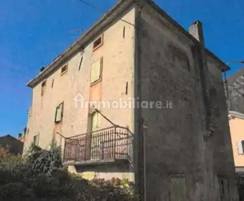 Casa indipendente in asta a Ponte nelle Alpi