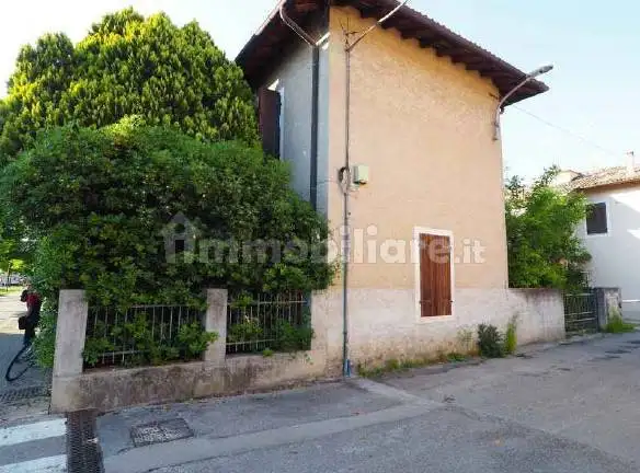 Villetta a schiera in asta a Pordenone