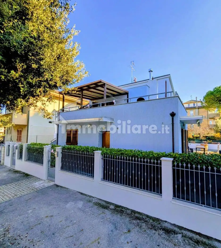 Villa in vendita a Senigallia