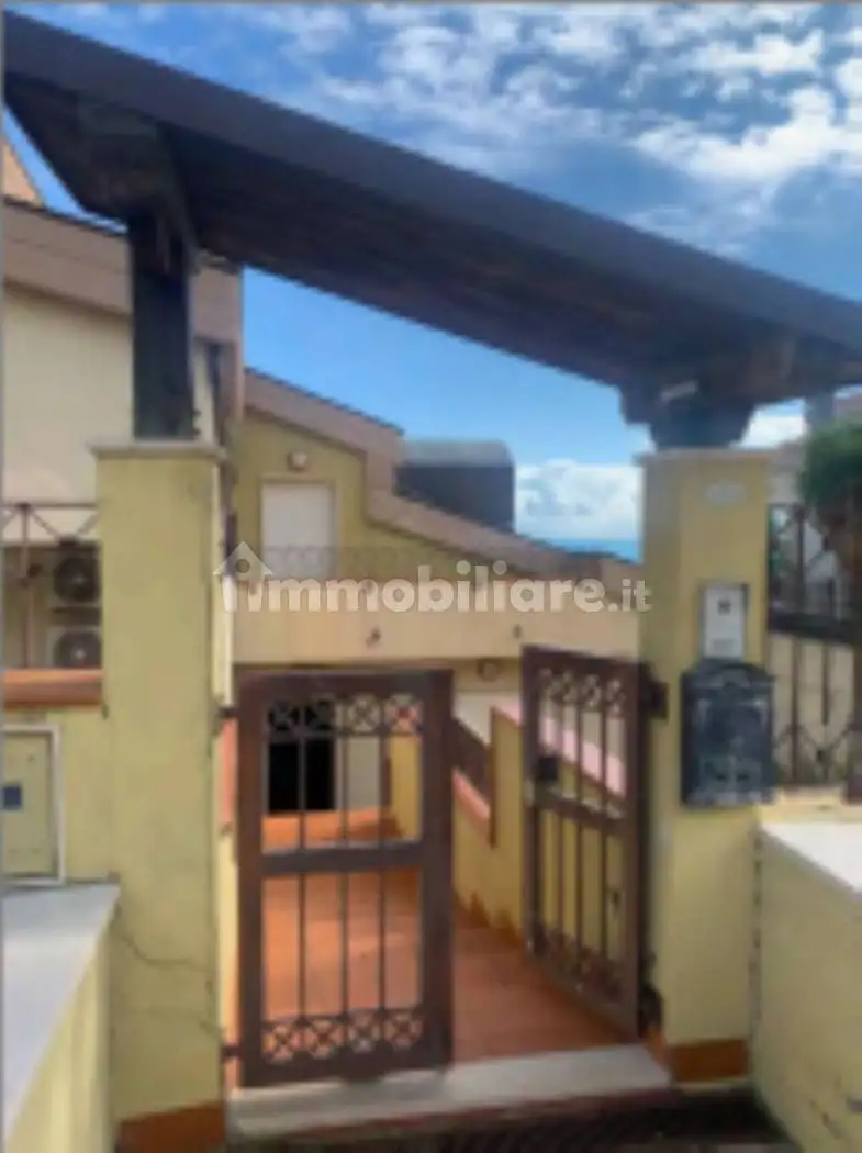 Villetta a schiera in asta a Vasto