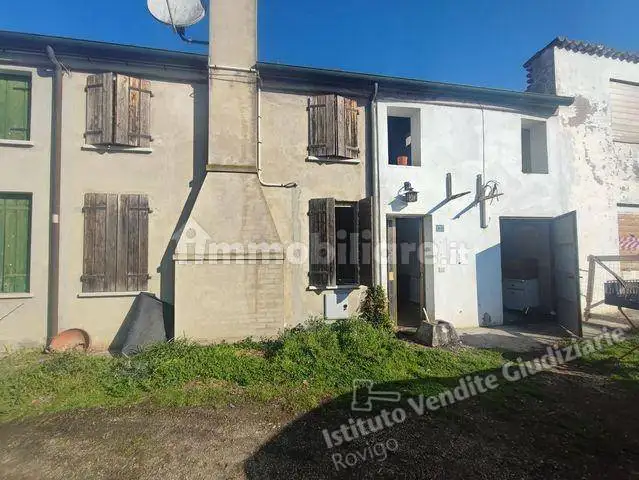 Villetta a schiera in asta a Bosaro
