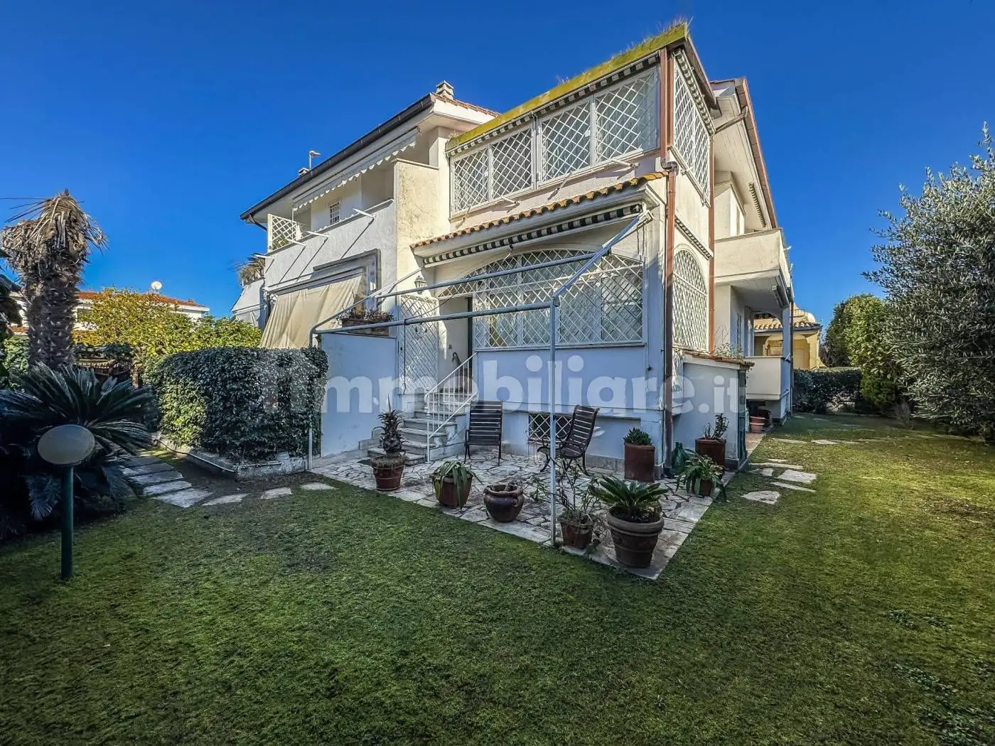 Villa in vendita a Fiumicino