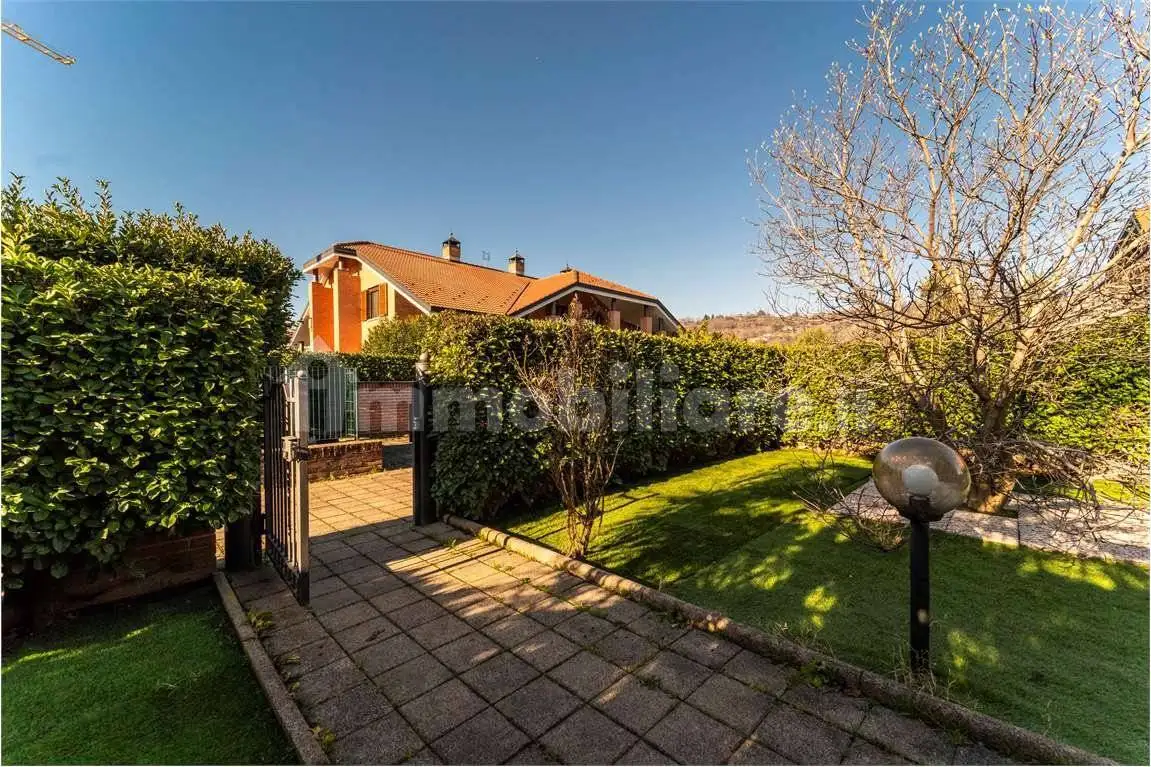 Villa unifamiliare via Carlo Cattaneo, 20, San Lazzaro, Pinerolo - foto 3